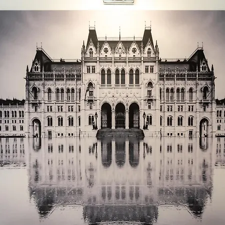 Parliament Panorama Appartement *